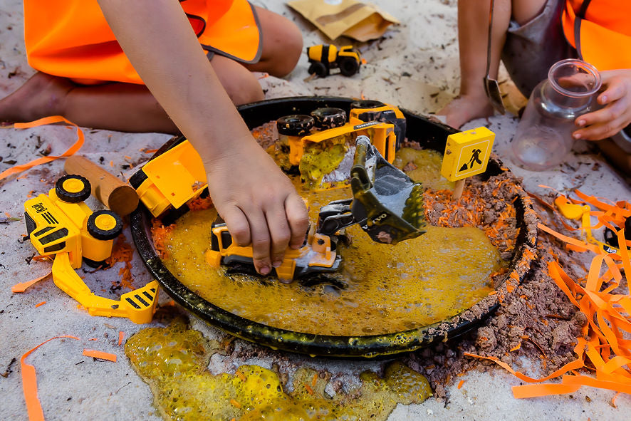 Mega Construction Play Box