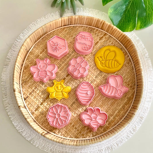 Bees - Playdough Cutter & Stamp Set