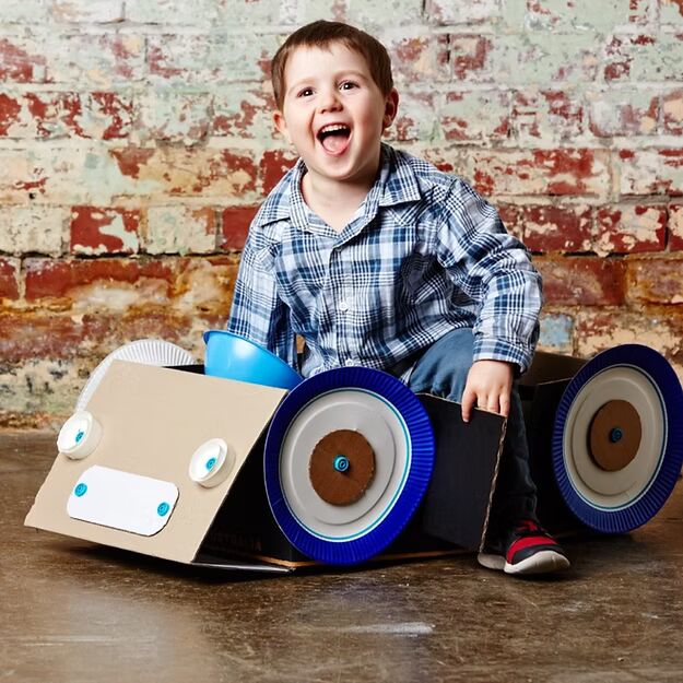 Explore | Upcycled Cardboard Construction Toolkit Makedo