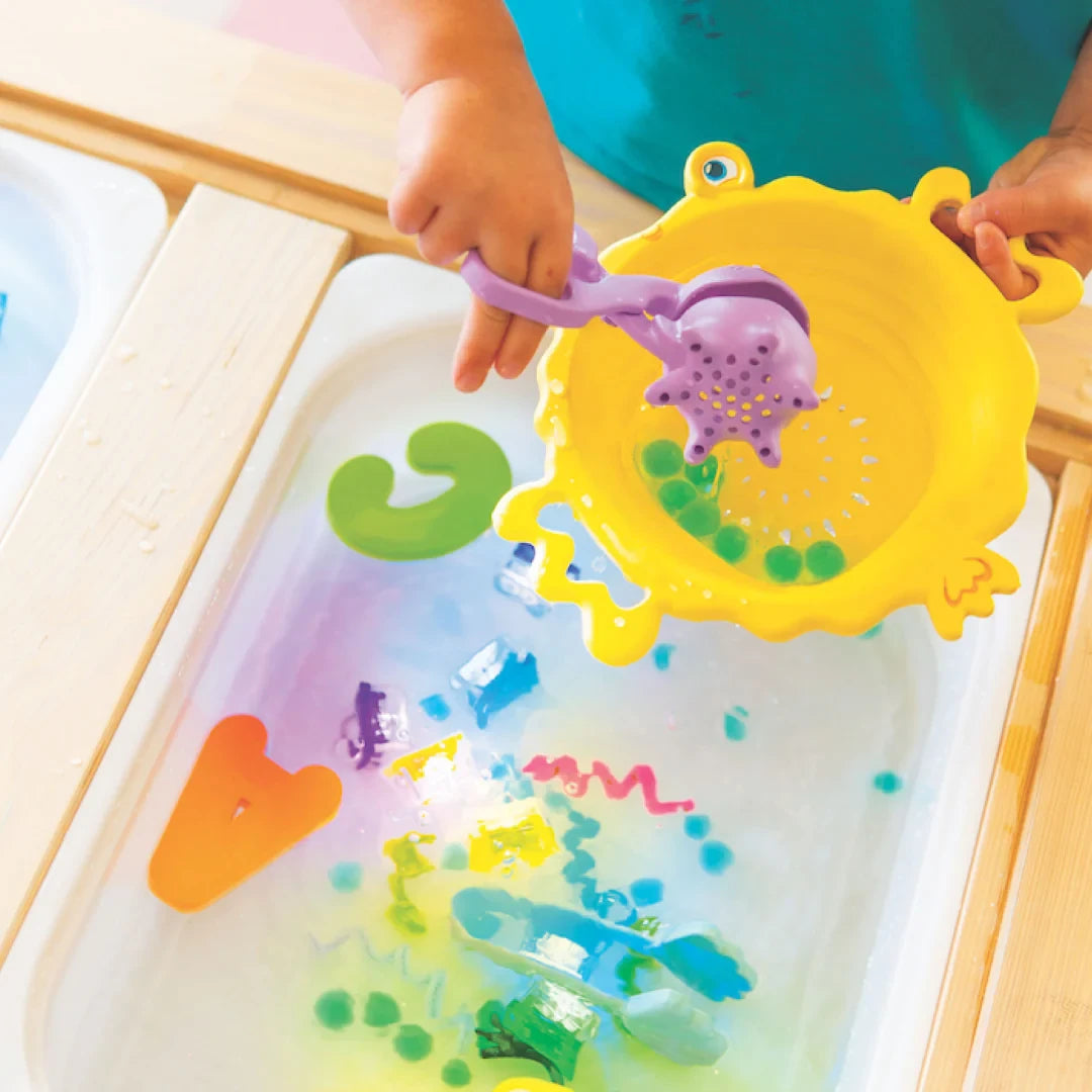 Glo-Pals-Pick-Up-Pals-Lifestyle-Jellystone-Designs-2_9d5ac012-8449-4c93-ba93-77733d4457b1_